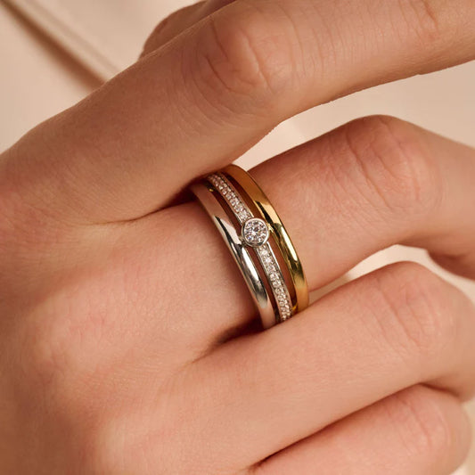 TI SENTO - ANELLO A FASCIA IN ARGENTO CON ZIRCONE CENTRALE