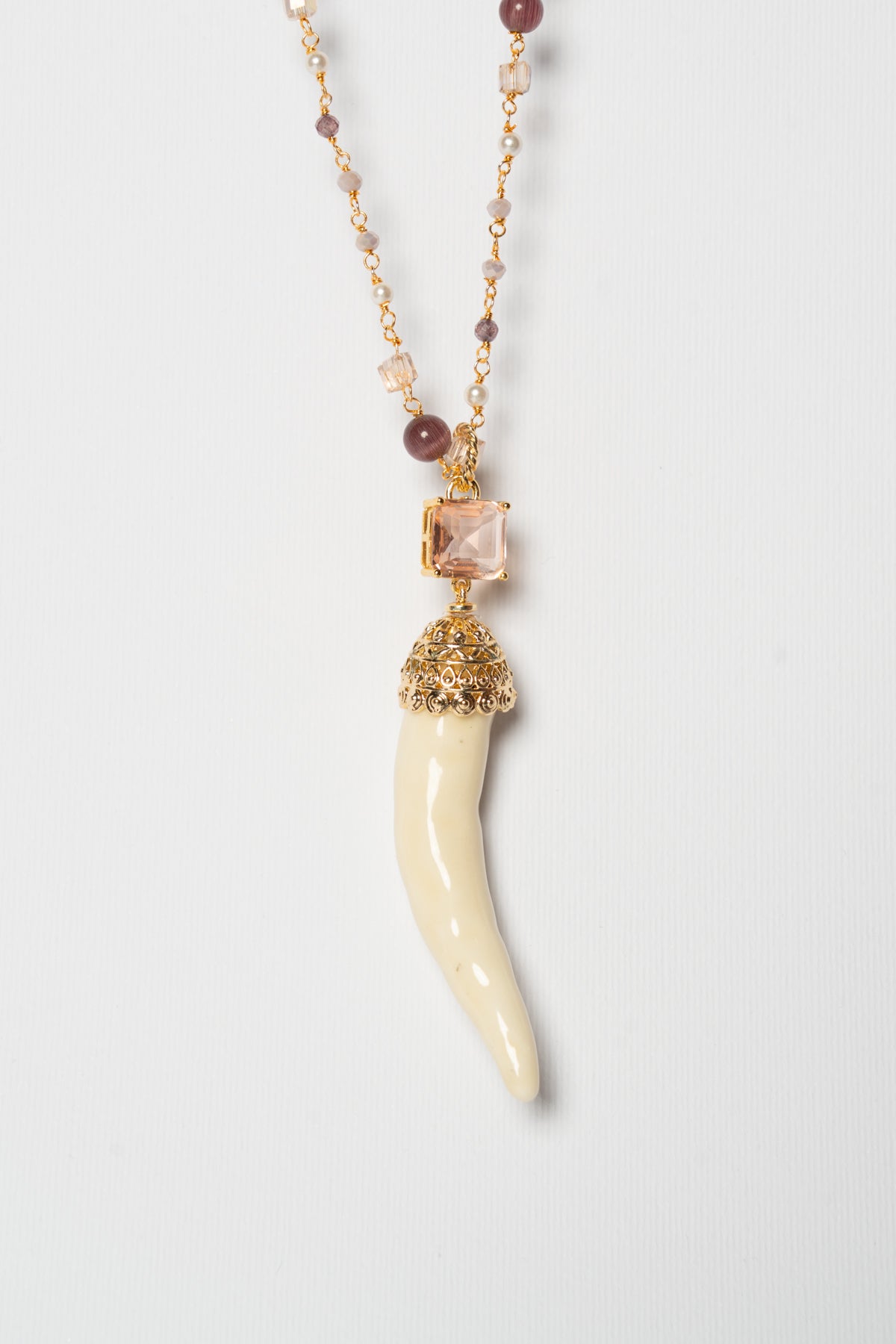 SICYLUI - BUTTER CERAMIC HORN NECKLACE WITH CENTRAL AMBER CRYSTAL