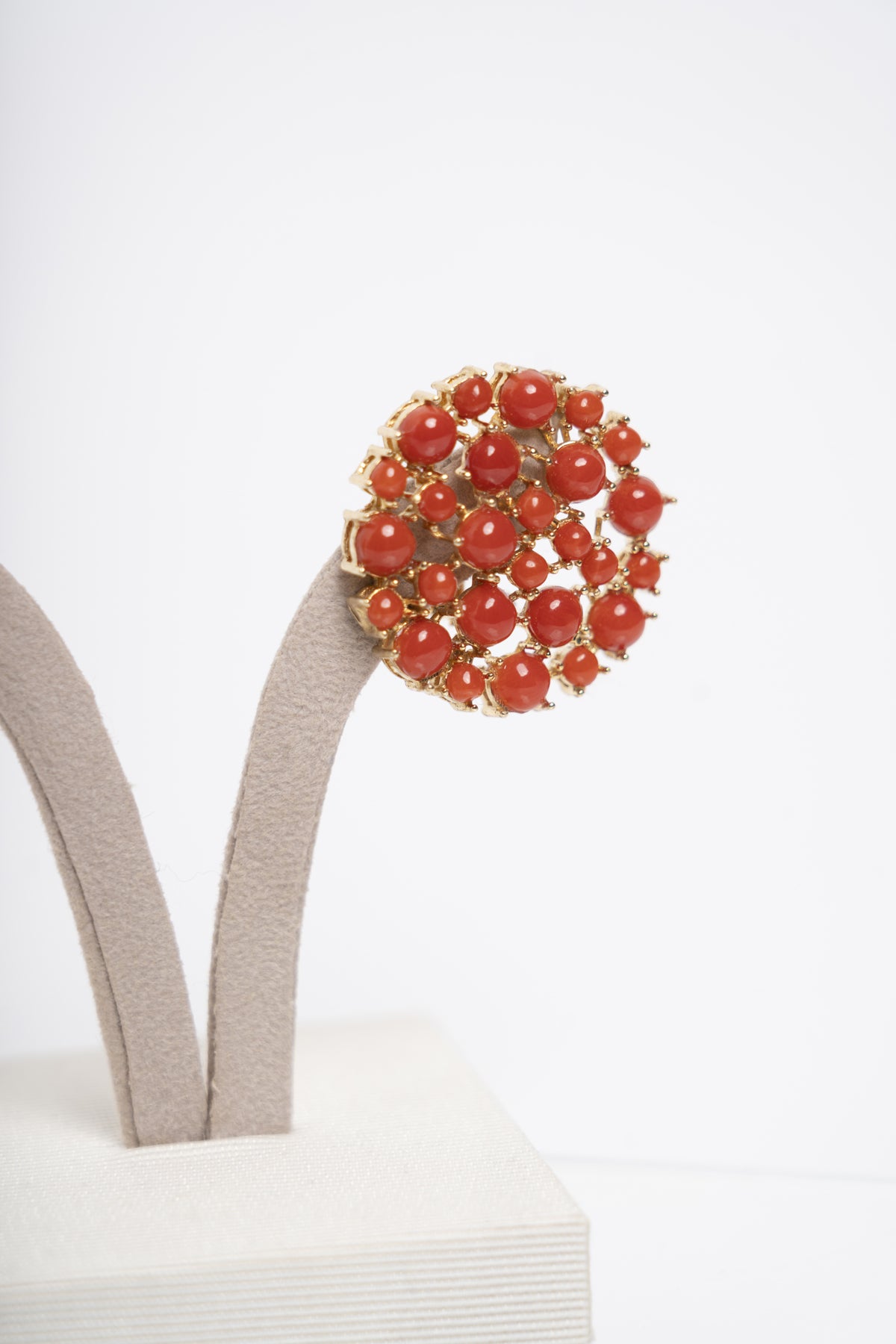 SOARA - ORECCHINI BOTTONE ARGENTO DORATO E CORALLO