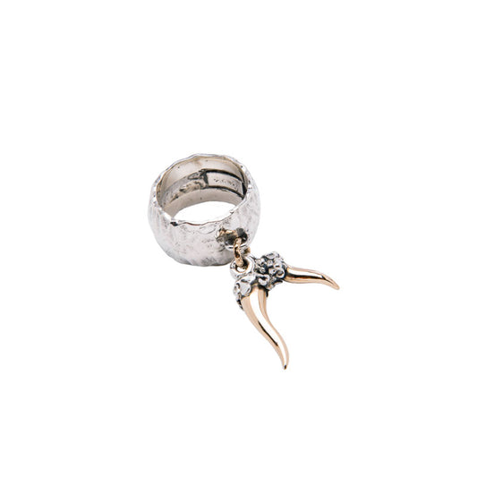 NEMORIS - ANELLO FASCIA CON CORNI PENDENTI IN BRONZO E ARGENTO