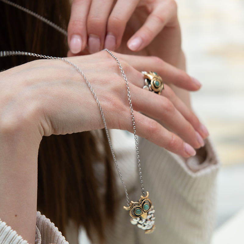 COLLANA CIVETTA CON OCCHI IN RADICE DI SMERALDO BRONZO E ARGENTO