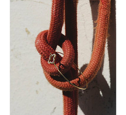 LE CARRE' - BRACCIALE RIGIDO ORO GIALLO E QUADRIFOGLIO IN DIAMANTI