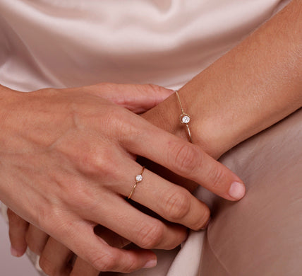 LE CARRE' - BRACCIALE RIGIDO ORO GIALLO CON DIAMANTI CENTRALI