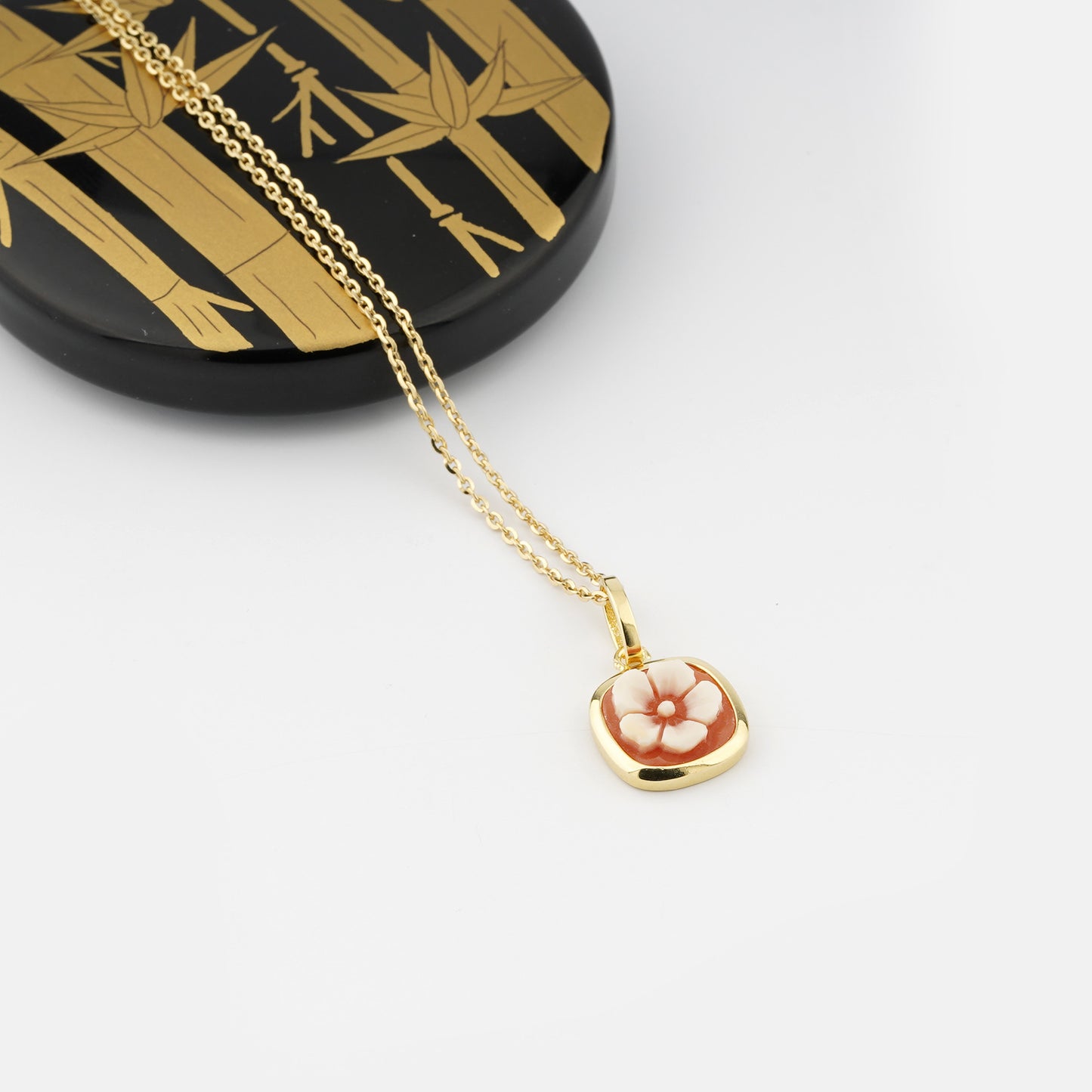 CAMEO ITALIANO - PENDENTE CLASSICA MARGHERITA