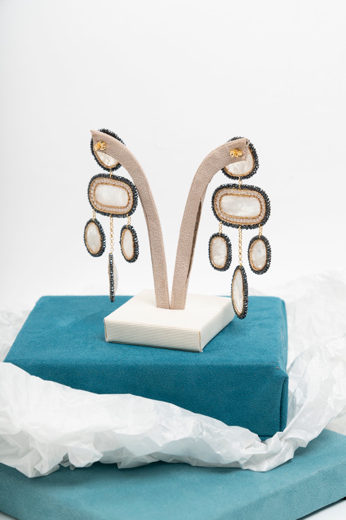 SICYLUI - ORECCHINI PENDENTI CON LABRADORITE E ZIRCONI