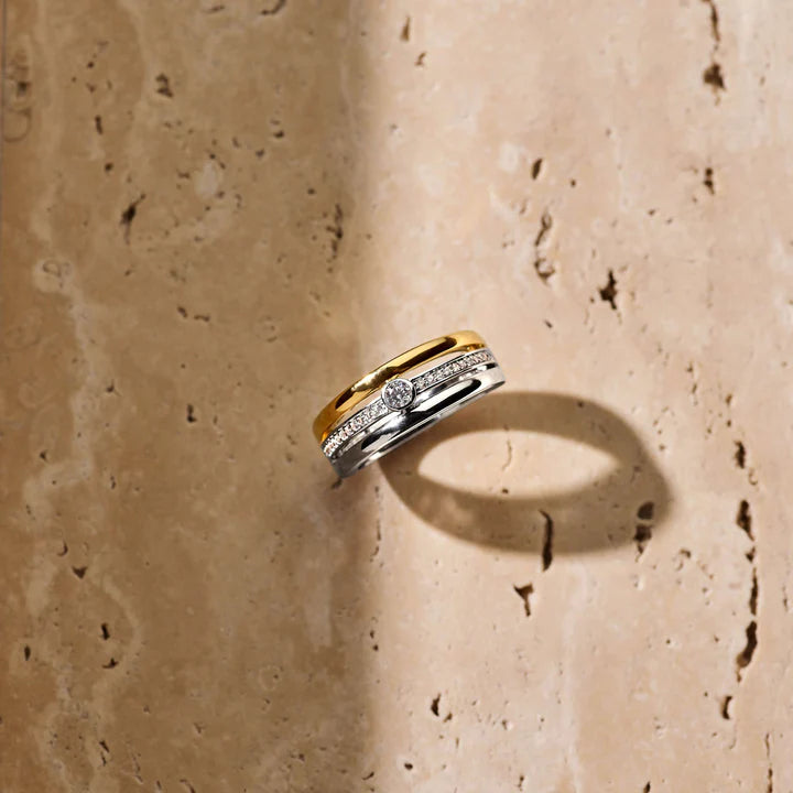 TI SENTO - ANELLO A FASCIA IN ARGENTO CON ZIRCONE CENTRALE
