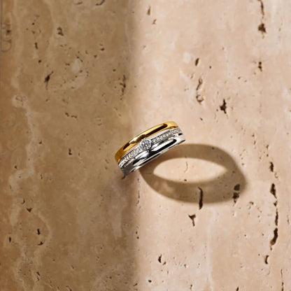 TI SENTO - ANELLO A FASCIA IN ARGENTO CON ZIRCONE CENTRALE