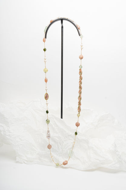 SICYLUI - COLLANA LUNGA VERDE E CIPRIA CON PERLE SCARAMAZZE