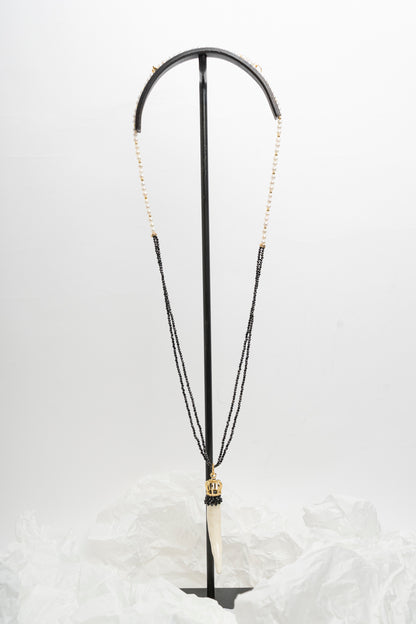 SICYLUI - COLLANA CORNO GRANDE IN CERAMICA PANNA E NERO CON DOPPIA CATENA