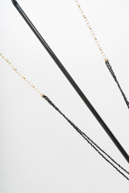 SICYLUI - COLLANA CORNO GRANDE IN CERAMICA PANNA E NERO CON DOPPIA CATENA