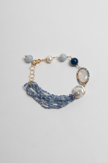 SICYLUI - BRACCIALE CON CRISTALLO DI ROCCA BIANCO ZIRCONI BLU E PERLE SCARAMAZZE
