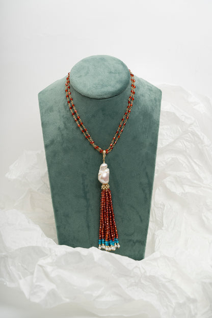 SICYLUI - COLLANA CON ZAPPA DI ZIRCONI MORO E PERLA SCARAMAZZA