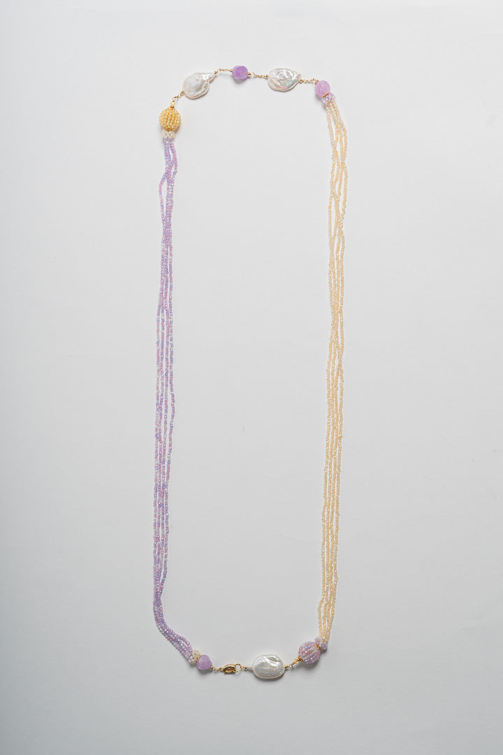 SICYLUI - COLLANA LUNGA CON ZIRCONI GIALLI E LILLA CON PERLE SCARAMAZZE