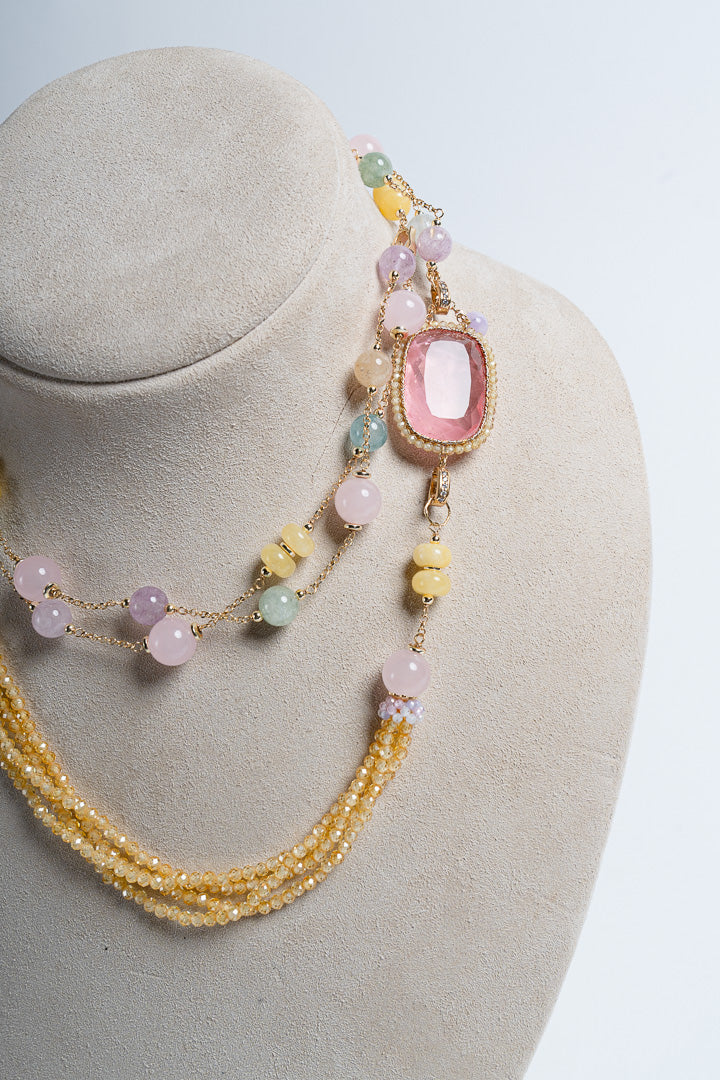 SICYLUI - COLLANA LUNGA CON AGATA NUANCE PASTELLO E CRISTALLO DI ROCCA ROSA