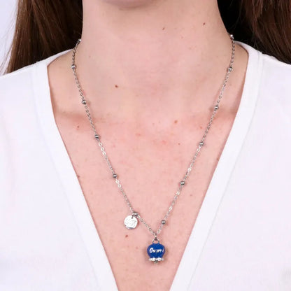 AMO CAPRI - COLLANA IN METALLO RODIO CAMPANELLA BLU SCRITTA CAPRI