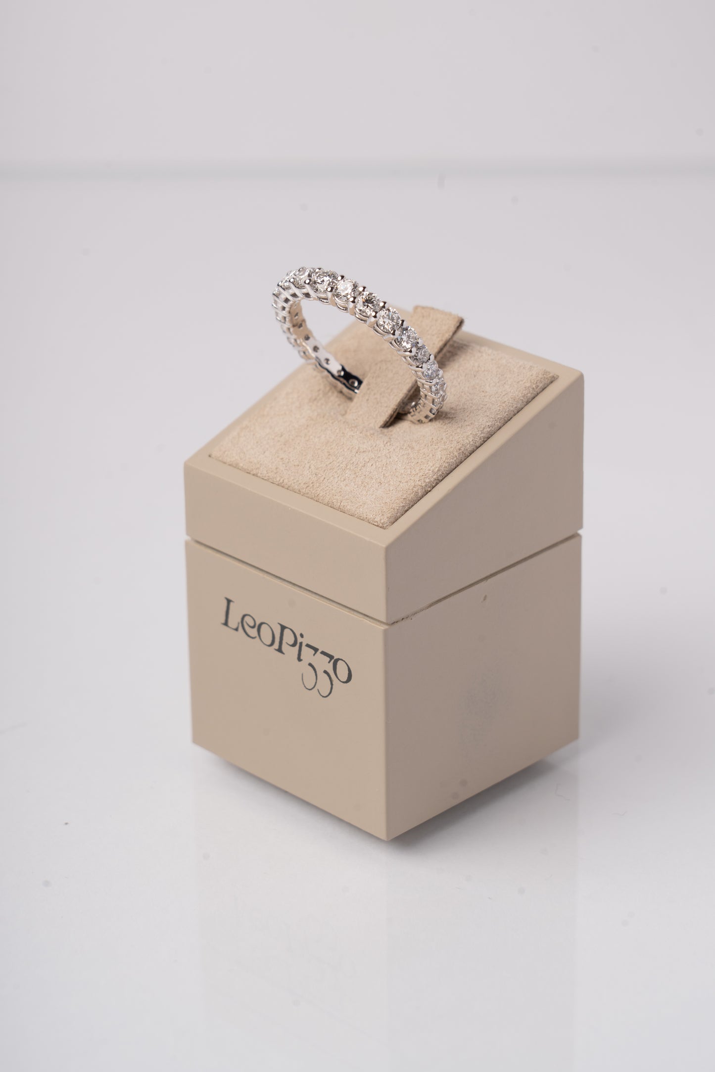 LEO PIZZO - ANELLO VERETTA ORO BIANCO E DIAMANTI