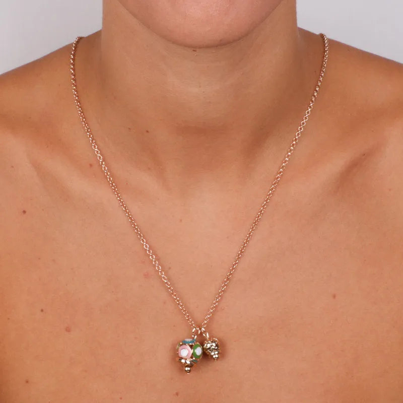 AMO CAPRI - COLLANA METALLO ROSE' PENDENTE CAMPANAELLA MULTICOLOR