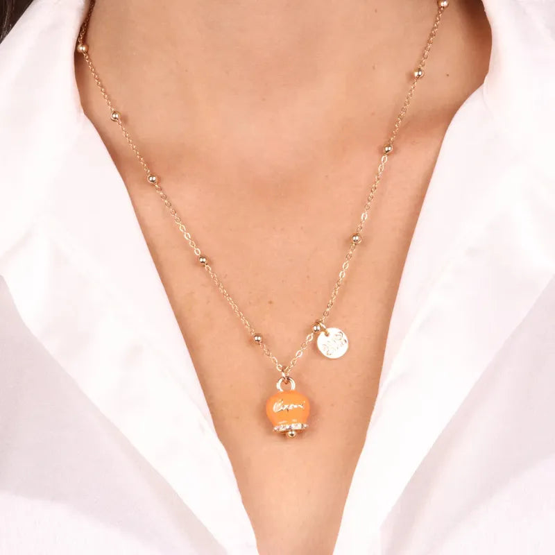 AMO CAPRI - COLLANA IN METALLO DORATO CAMPANELLA ARANCIO E SCRITTA CAPRI