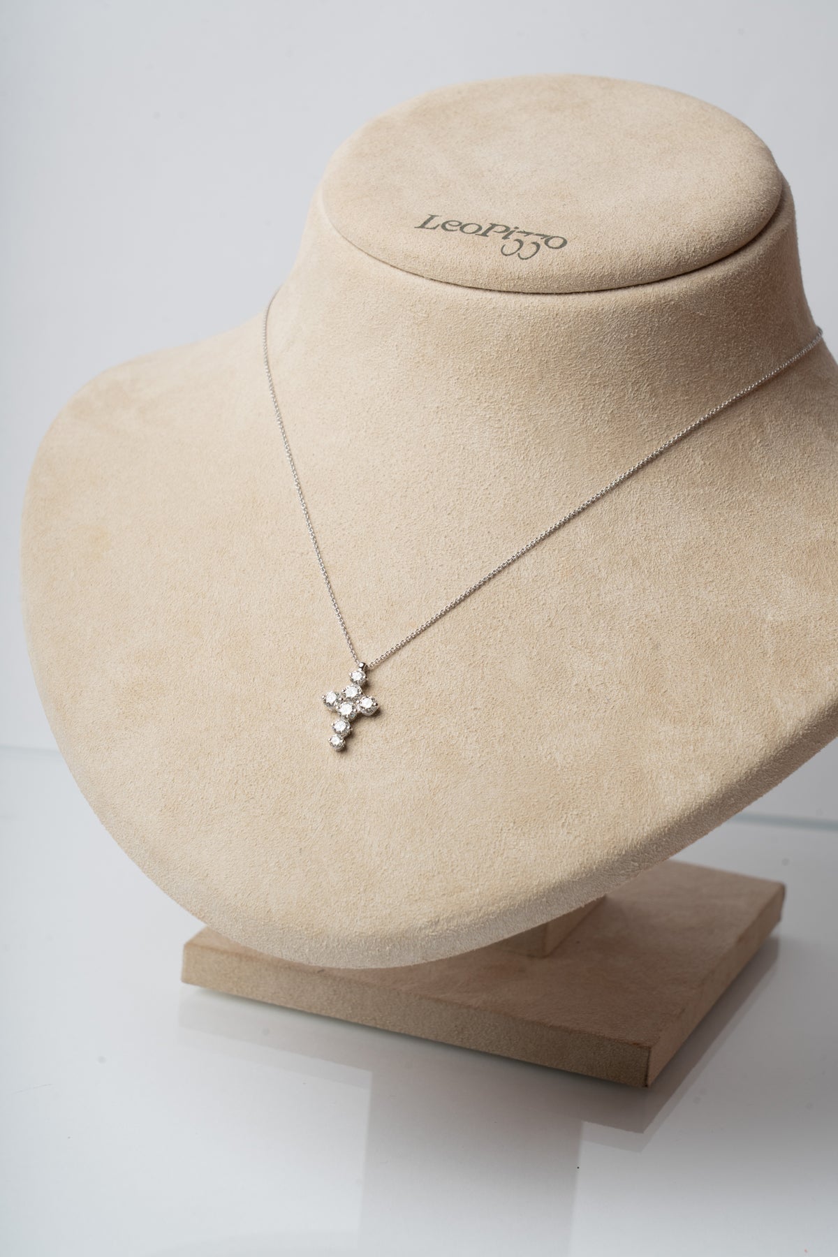 LEO PIZZO - COLLANA CROCE IN DIAMANTI E ORO BIANCO