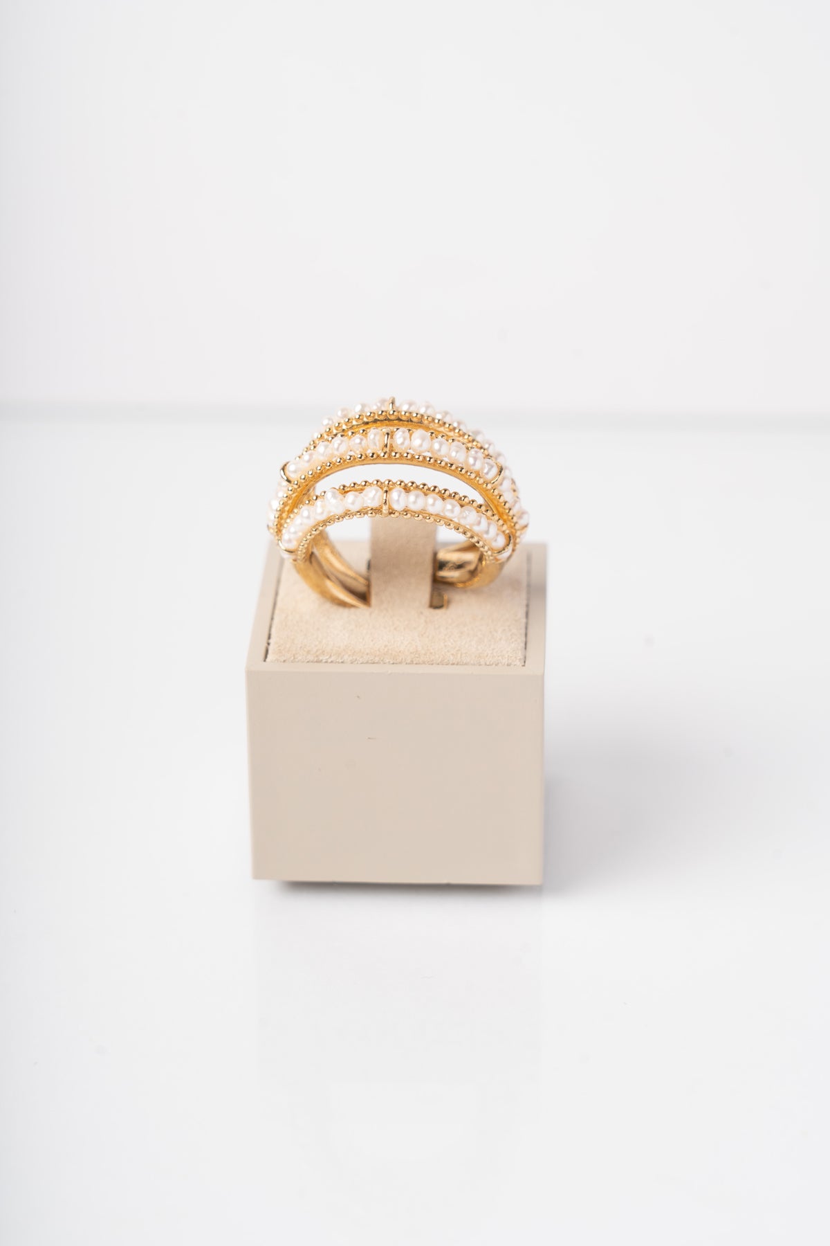 SOARA - ANELLO IN ARGENTO PLACCATO ORO CON PERLINE