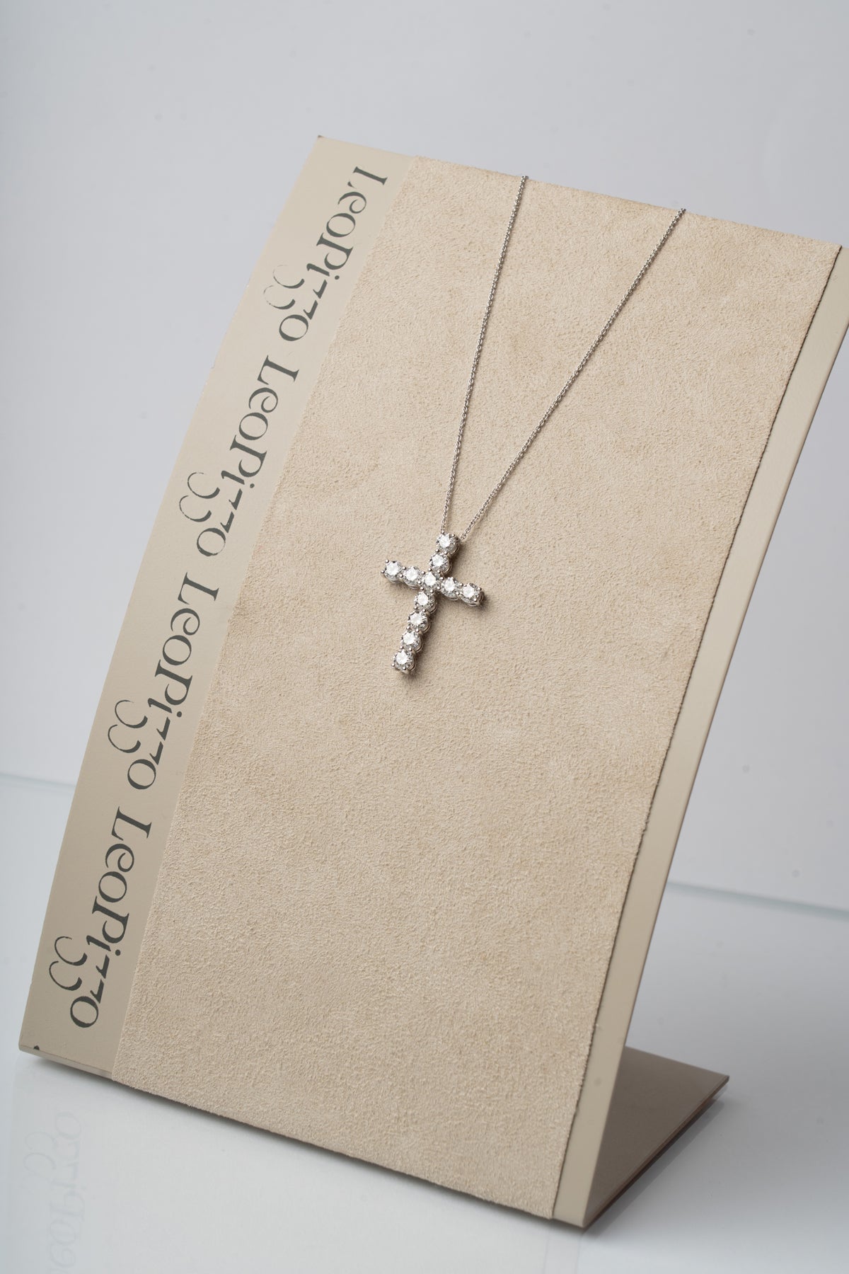 LEO PIZZO - COLLANA CROCE IN DIAMANTI E ORO BIANCO