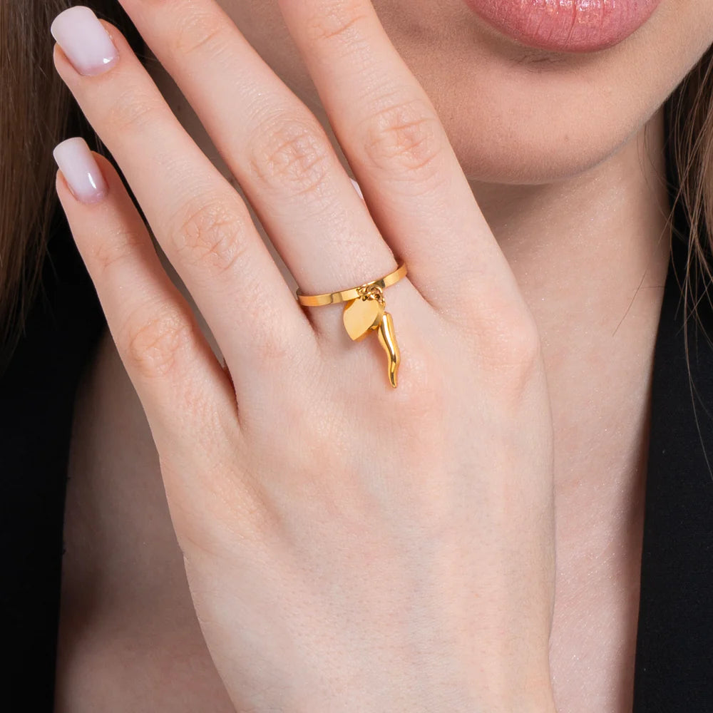 LUCA BARRA - ANELLO IN ACCIAIO IP GOLD CON CORNO E CUORE