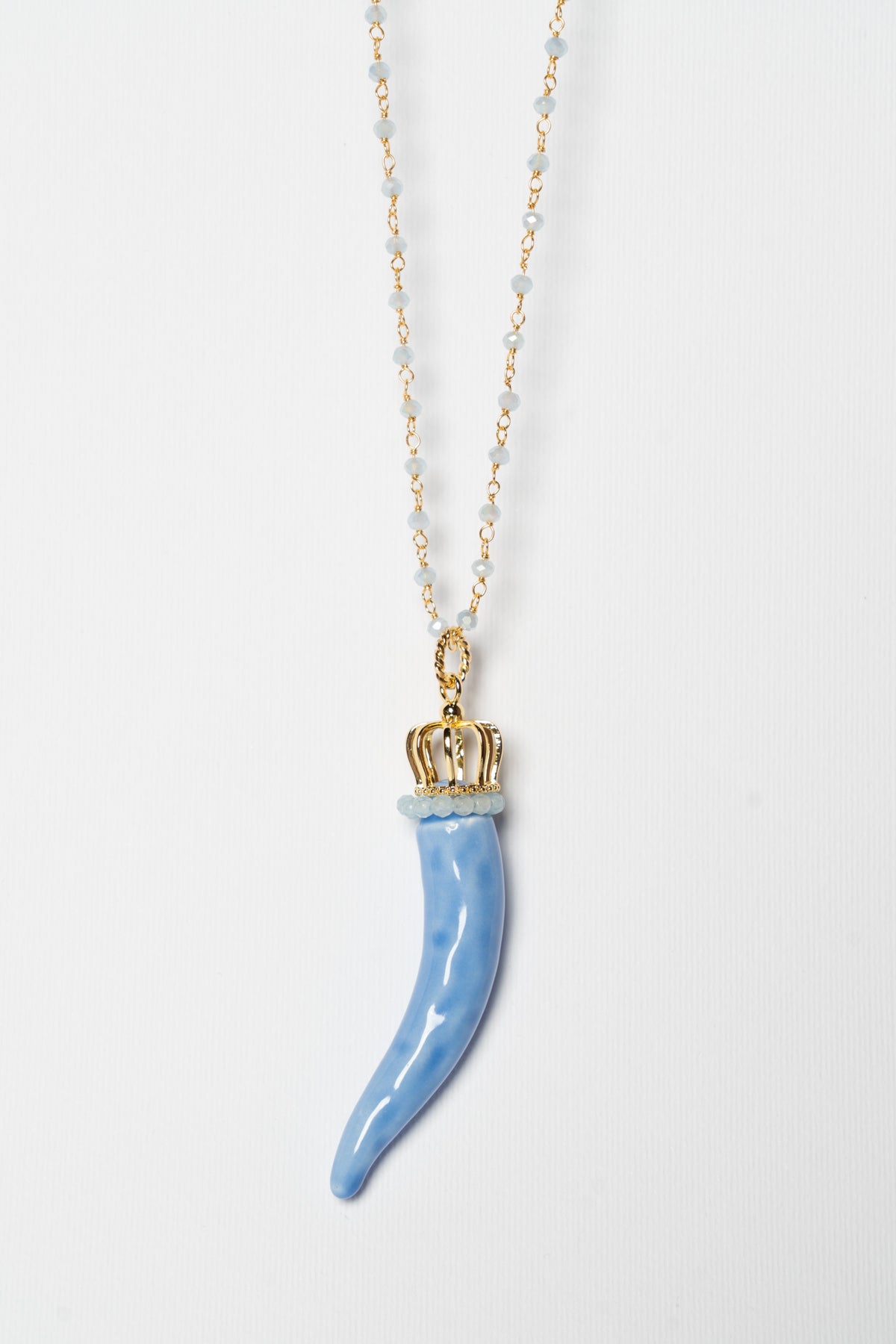 SICYLUI - COLLANA CORNO IN CERAMICA AVIO CON CORONA E CORALLINI AVIO