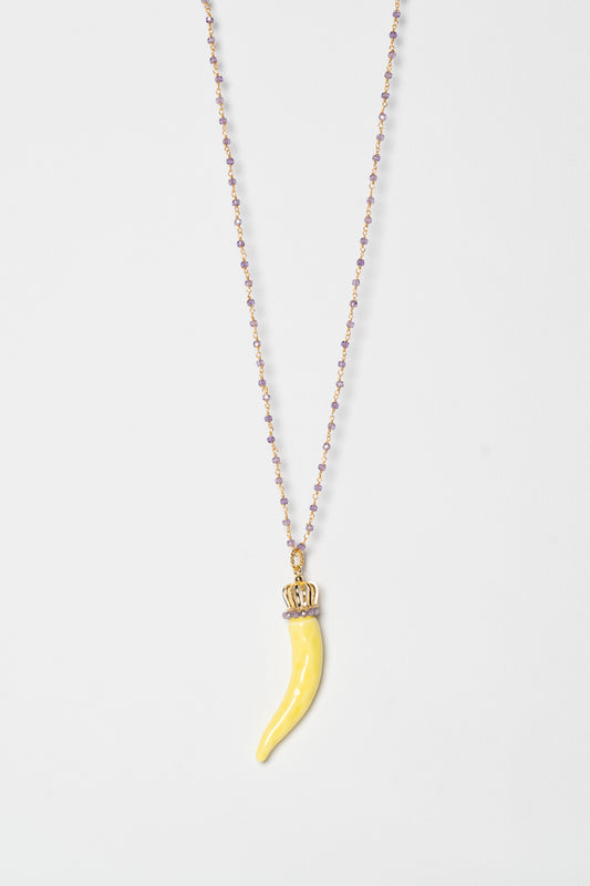 SICYLUI - COLLANA CORNO IN CERAMICA GIALLO CON CORONA E CORALLINI VIOLA