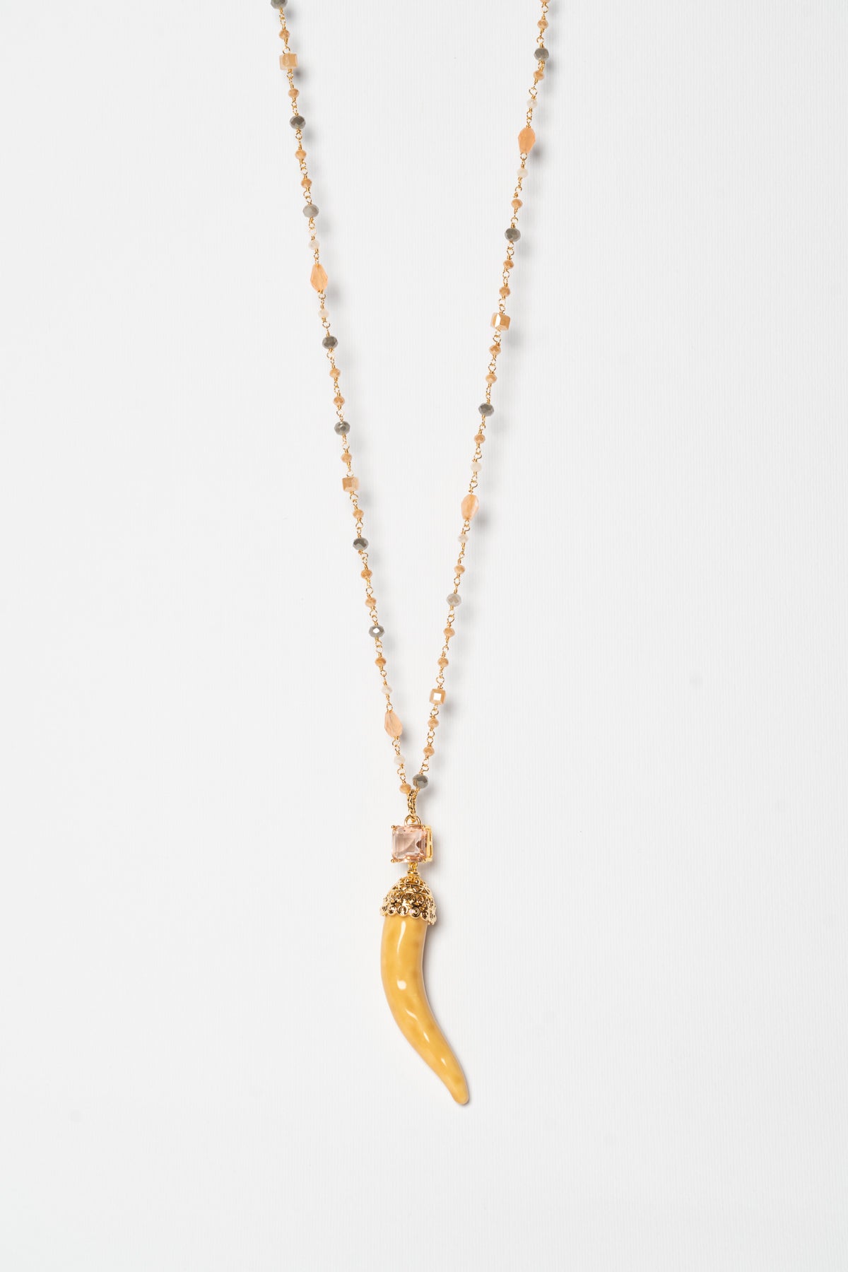 SICYLUI - COLLANA CORNO IN CERAMICA CREMA CON CRISTALLO AMBRA