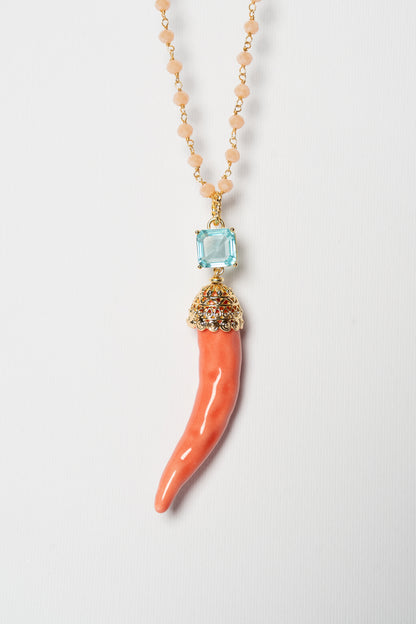 SICYLUI - COLLANA CORNO IN CERAMICA SALMONE CON CRISTALLO CENTRALE CELESTE