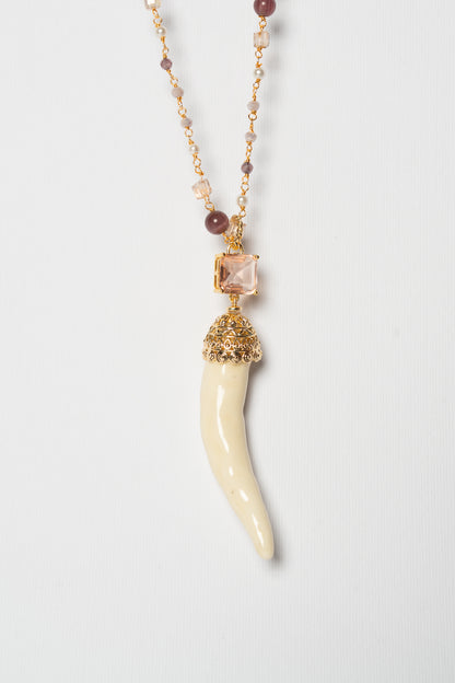 SICYLUI - BUTTER CERAMIC HORN NECKLACE WITH CENTRAL AMBER CRYSTAL
