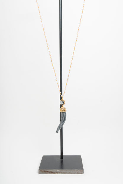 SICYLUI - COLLANA CORNO IN CERAMICA GRIGIO SCURO E CRISTALLO GRIGIO