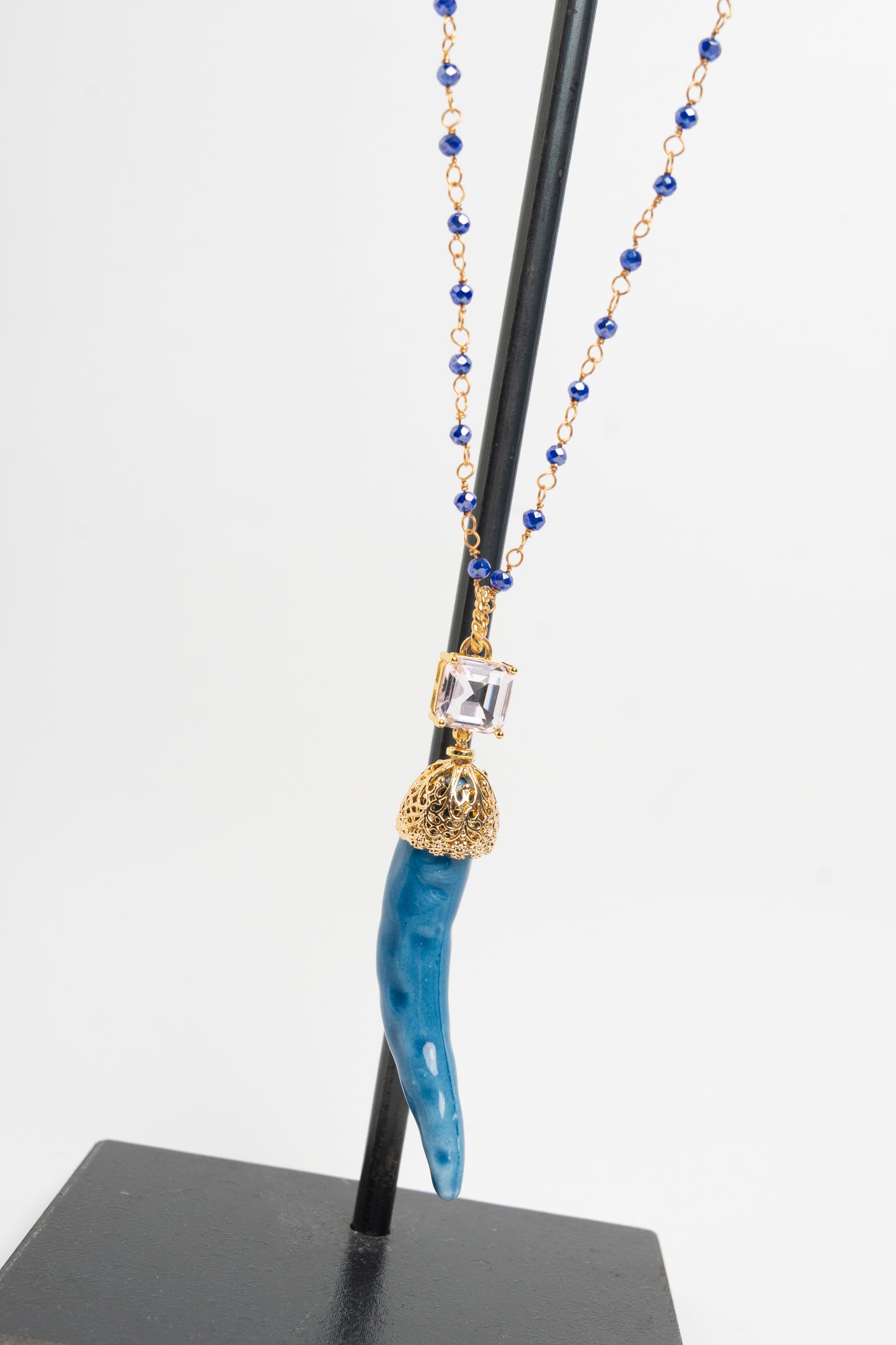 SICYLUI - COLLANA CORNO IN CERAMICA BLUE E CRISTALLO BIANCO