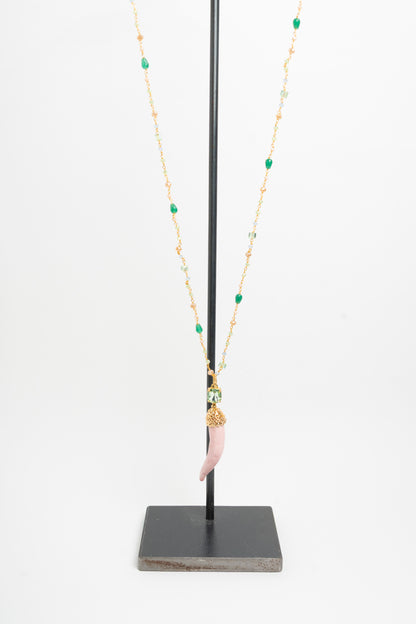 SICYLUI - COLLANA CORNO IN CERAMICA CIPRIA E CRISTALLO VERDE