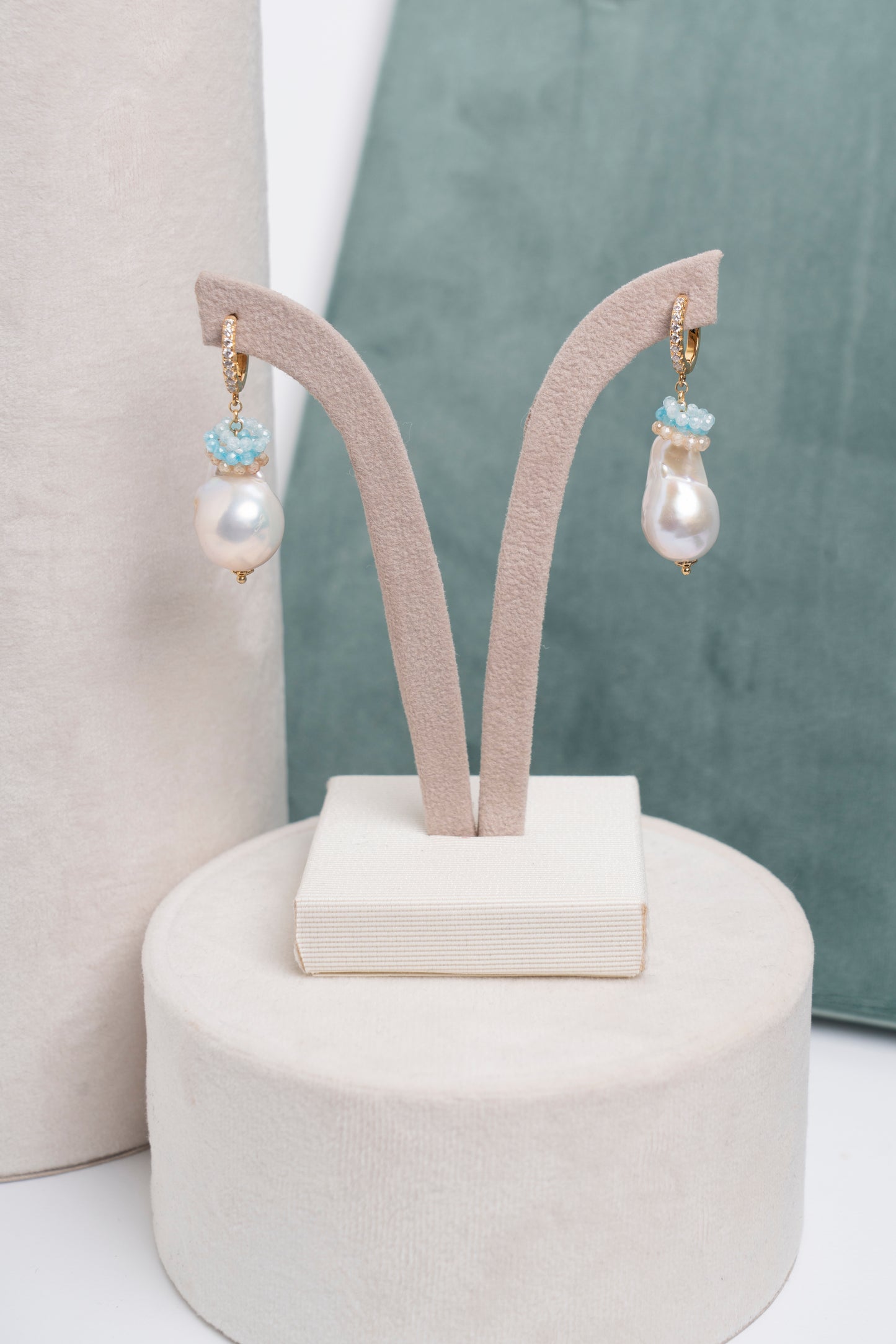 SICYLUI - ORECCHINI PENDENTI PERLA SCARAMAZZA IN ARGENTO E ZIRCONI