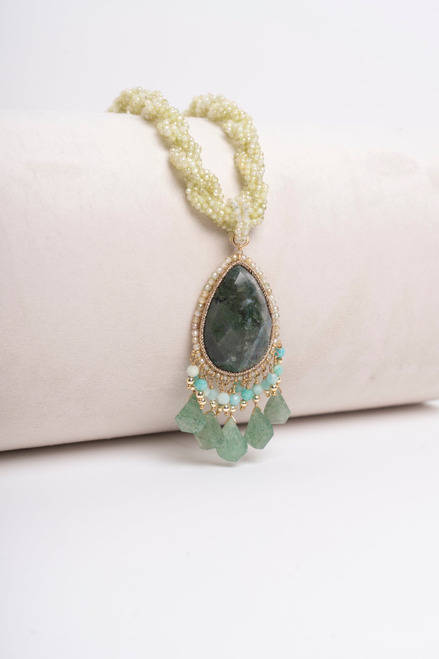 SICYLUI - COLLANA GIROCOLLO PENDENTE DIASPRO VERDE TAGLIO GOCCIA