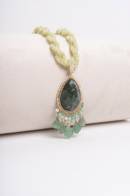 SICYLUI - COLLANA GIROCOLLO PENDENTE DIASPRO VERDE TAGLIO GOCCIA