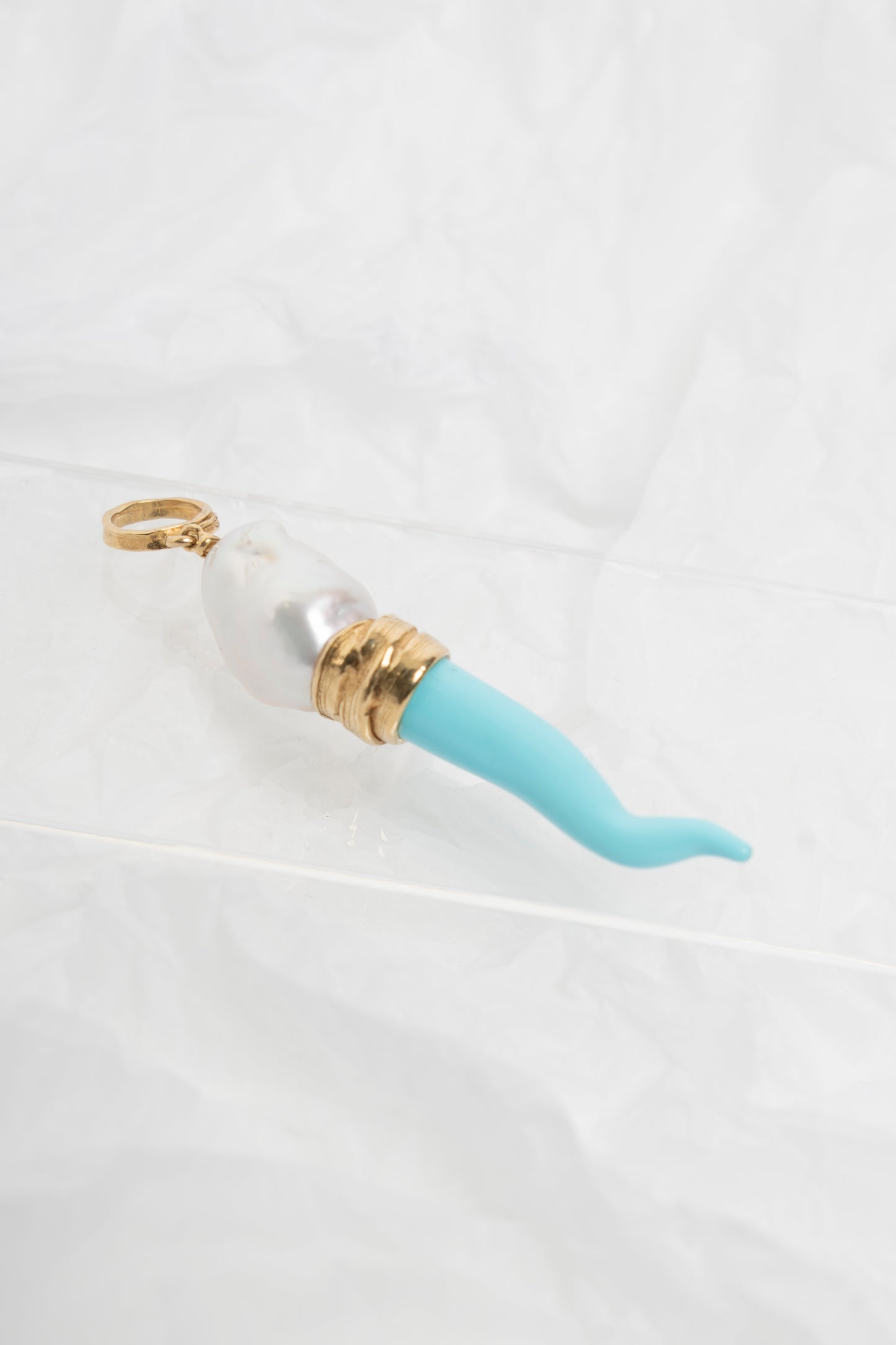 SOARA - CIONDOLO CORNO IN PASTA DI TURCHESE E PERLA BAROCCA