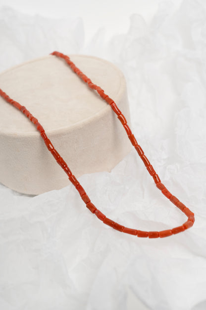 SOARA - COLLANA CON TUBETTI IN CORALLO
