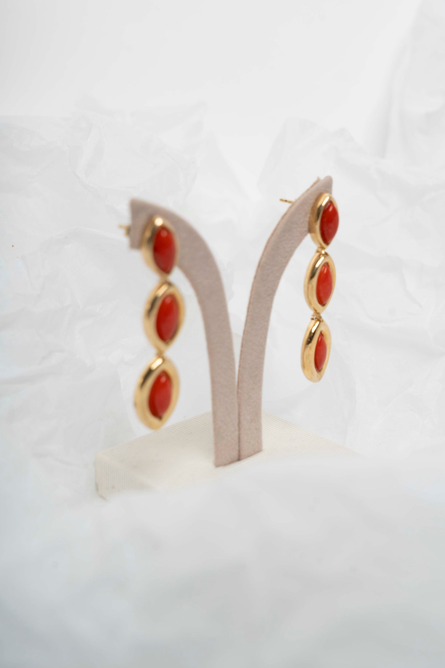 SOARA - ORECCHINI PENDENTI IN CORALLO