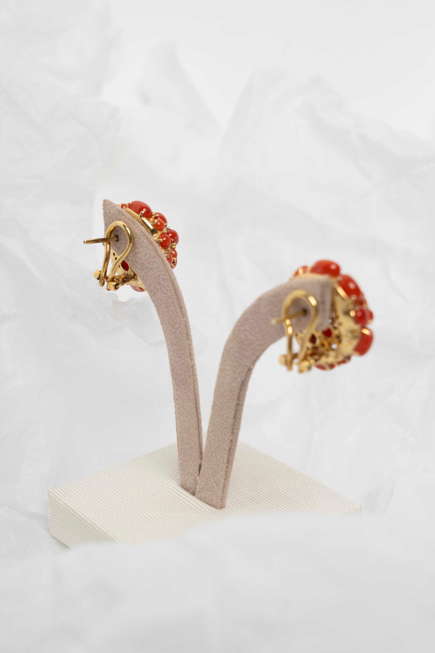 SOARA - ORECCHINI BOTTONE IN CORALLO