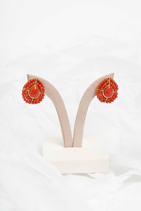 SOARA - ORECCHINI A GOCCIA CON CENTRALE E MICROSFERE IN CORALLO