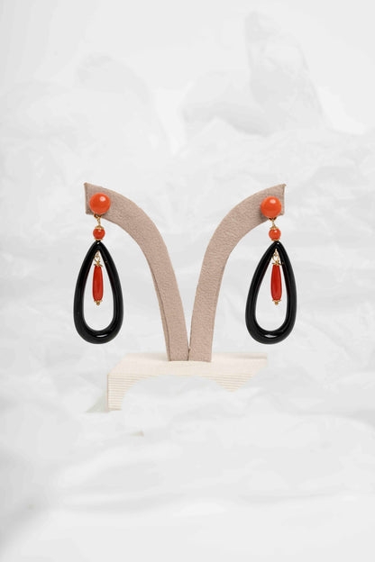 SOARA - ORECCHINI PENDENTI  A GOCCIA ONICE E CORALLO