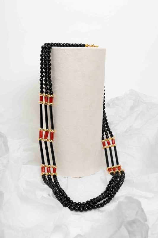 SOARA - COLLANA TRE FILI IN ONICE E CORALLO