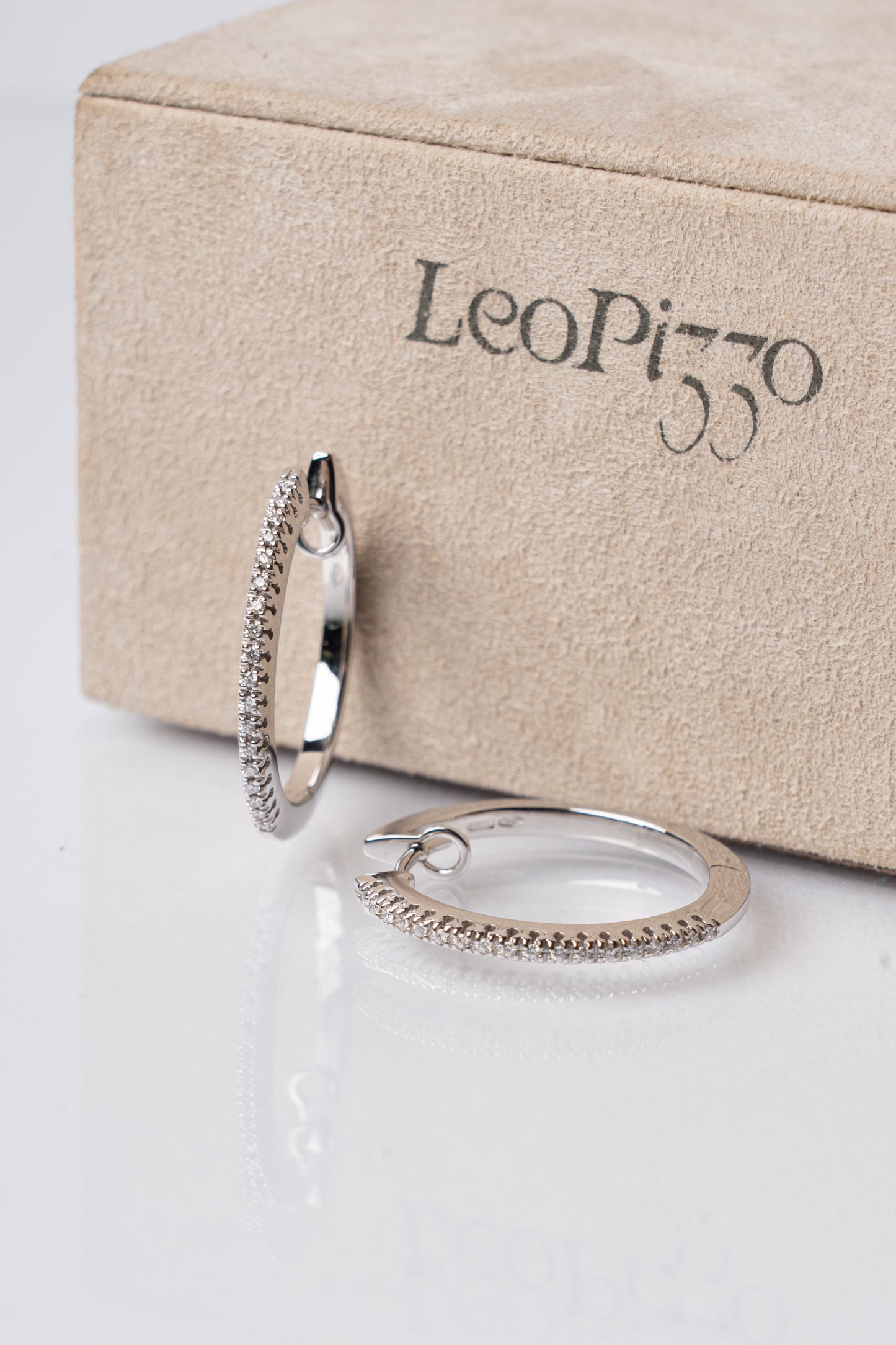 LEO PIZZO - ORECCHINI CERCHI ORO BIANCO CON DIAMANTI