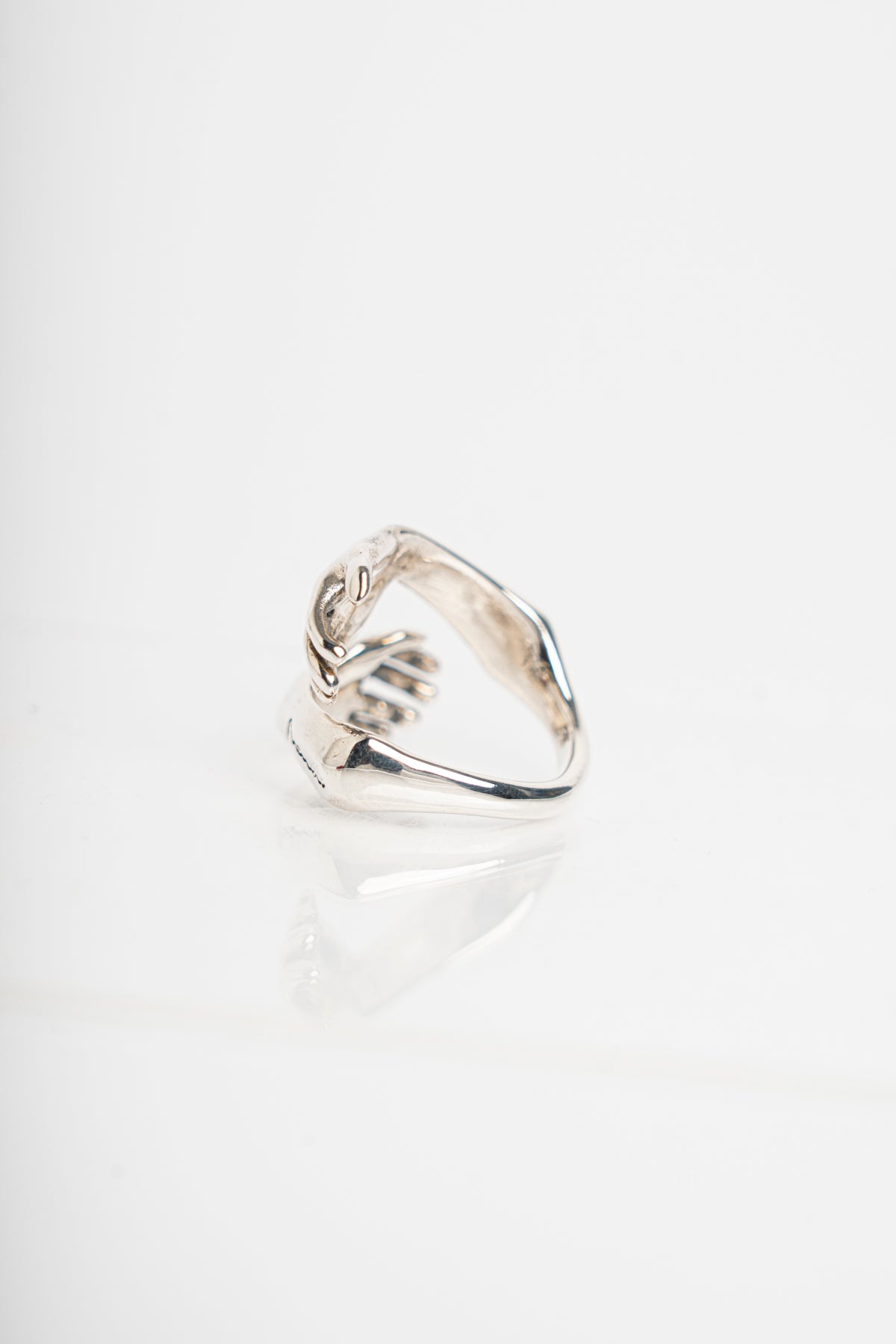 NEMORIS -  ANELLO IN ARGENTO ABBRACCIO