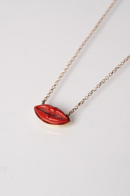 SOARA - COLLANA BOCCA IN ARGENTO DORATO E PASTA DI CORALLO