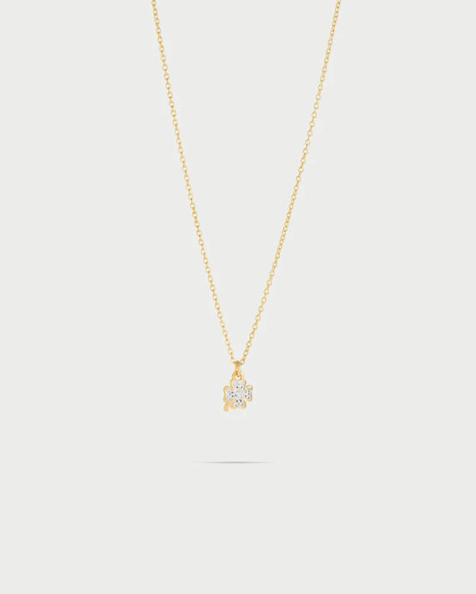 COLLANA GIROCOLLO ARGENTO DORATO CON PENDENTE QUADRIFOGLIO PAVE' ZIRCONI