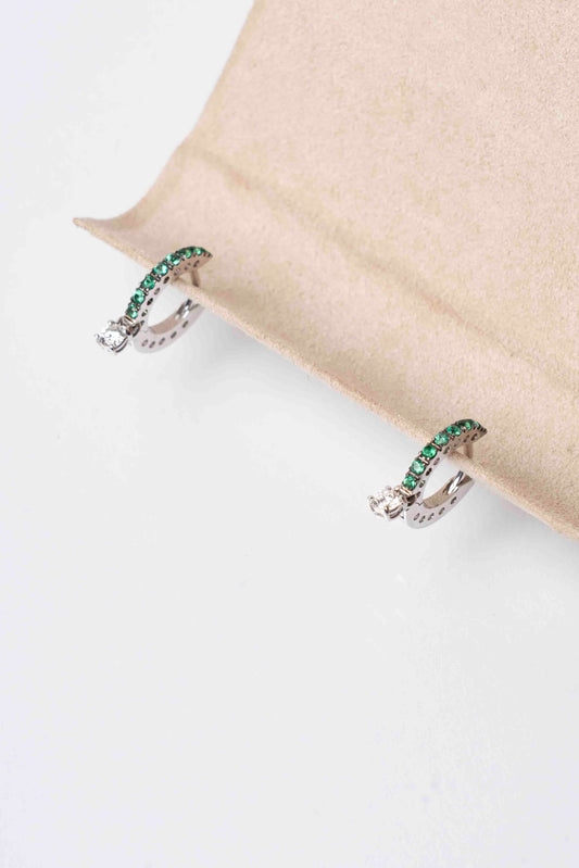 LEO PIZZO - ORECCHINI CERCHI ORO BIANCO CON SMERALDI E DIAMANTE PENDENTE