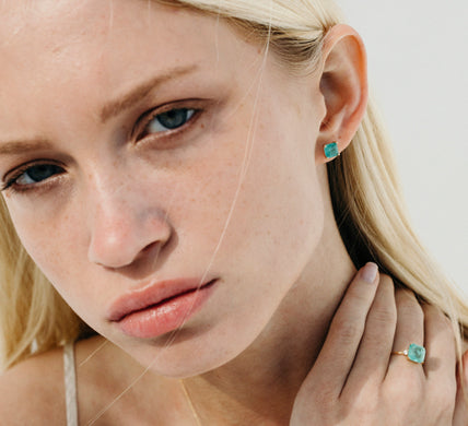 LE CARRE' - ORECCHINI LOBO ORO GIALLO CON QUARZO VERDE